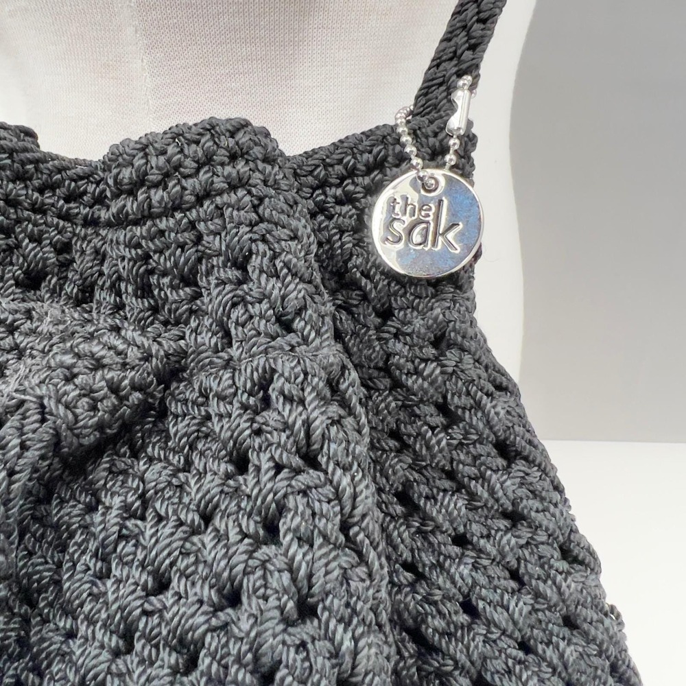 The Sak Black Crochet Drawstring Bucket Crossbody Bag Charm Y2K Goth Vintage - Picture 3 of 10